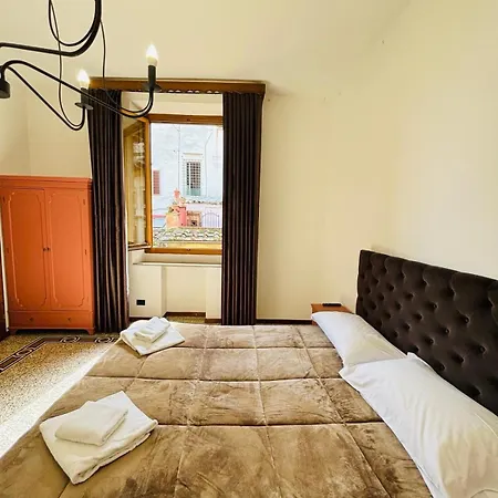 Albizi Bnb Bed and breakfast *