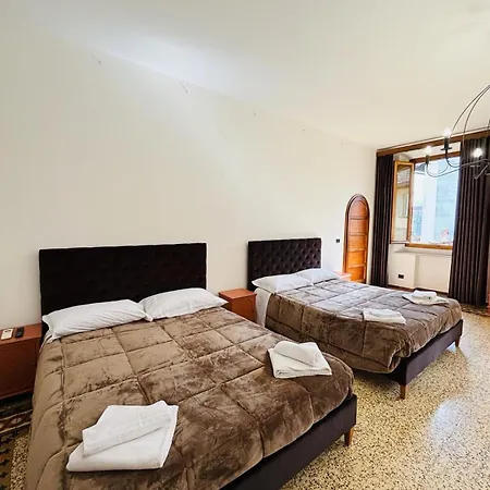 Albizi Bnb Bed and breakfast *